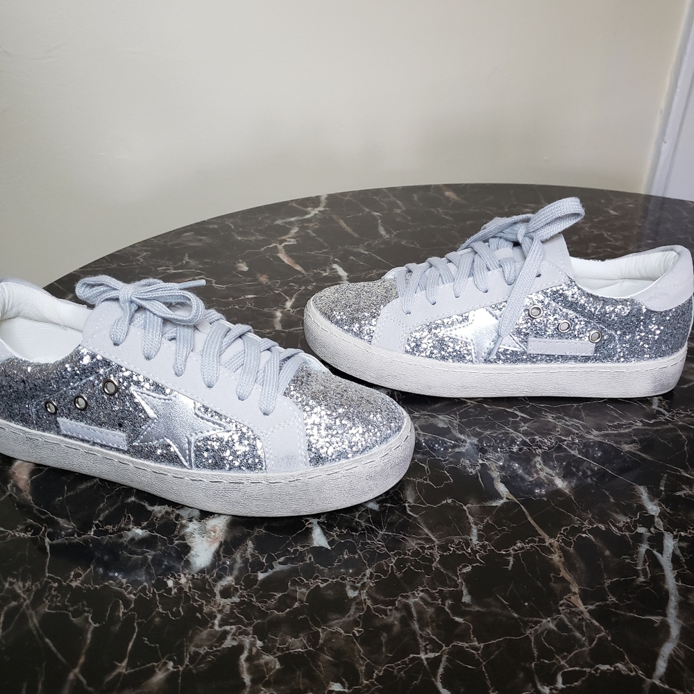 Mingwoonshe sneakers